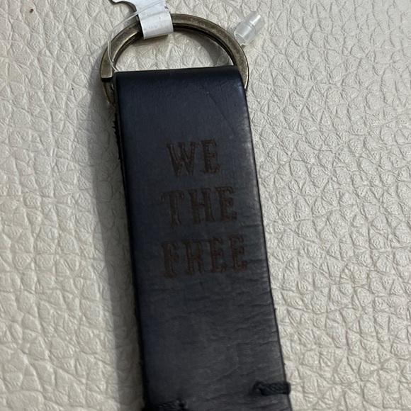 NWT - Free People We The Free Vintage Leather Keyring - Picture 3 of 3